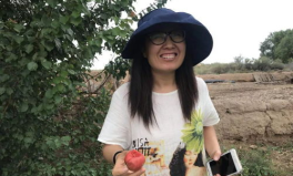 网红农村女孩吃瓜图片真实,网红农村女孩的田园生活剪影