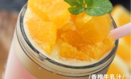 网红榨汁小摊,鲜榨果汁的甜蜜诱惑，带你领略街头美食风情